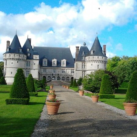 Le Refuge De Normandie Avec Spa Et Cheminee Mesnieres-en-Bray Exterior photo