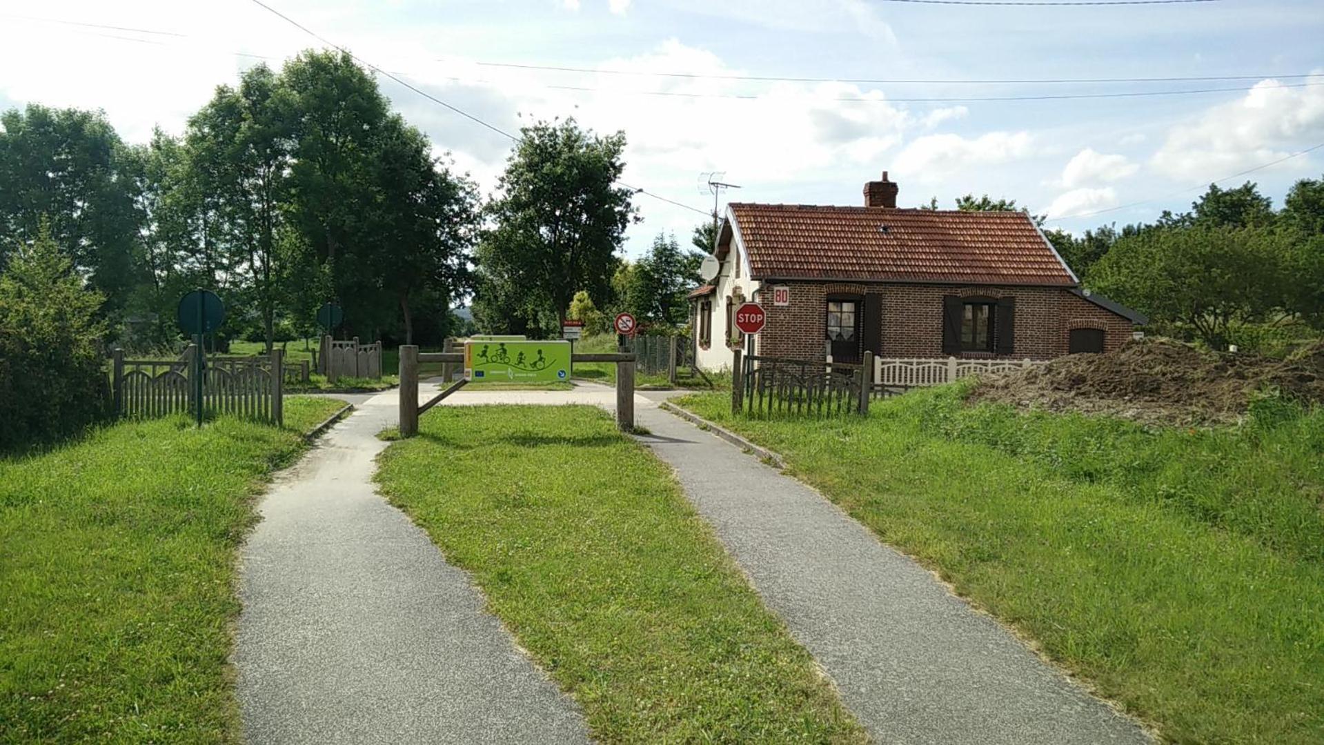 Le Refuge De Normandie Avec Spa Et Cheminee Mesnieres-en-Bray Exterior photo